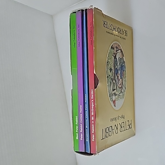 Vintage Peter Rabbit pop up book set - Picture 5 of 5